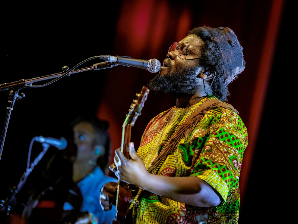 British musician Michael Kiwanuka will be performing at the 2025 Calgary Folk Music Festival.